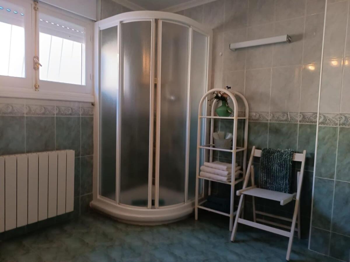 Quaint Ground Floor Apartment With Pool Lb1 Торевьиа Экстерьер фото