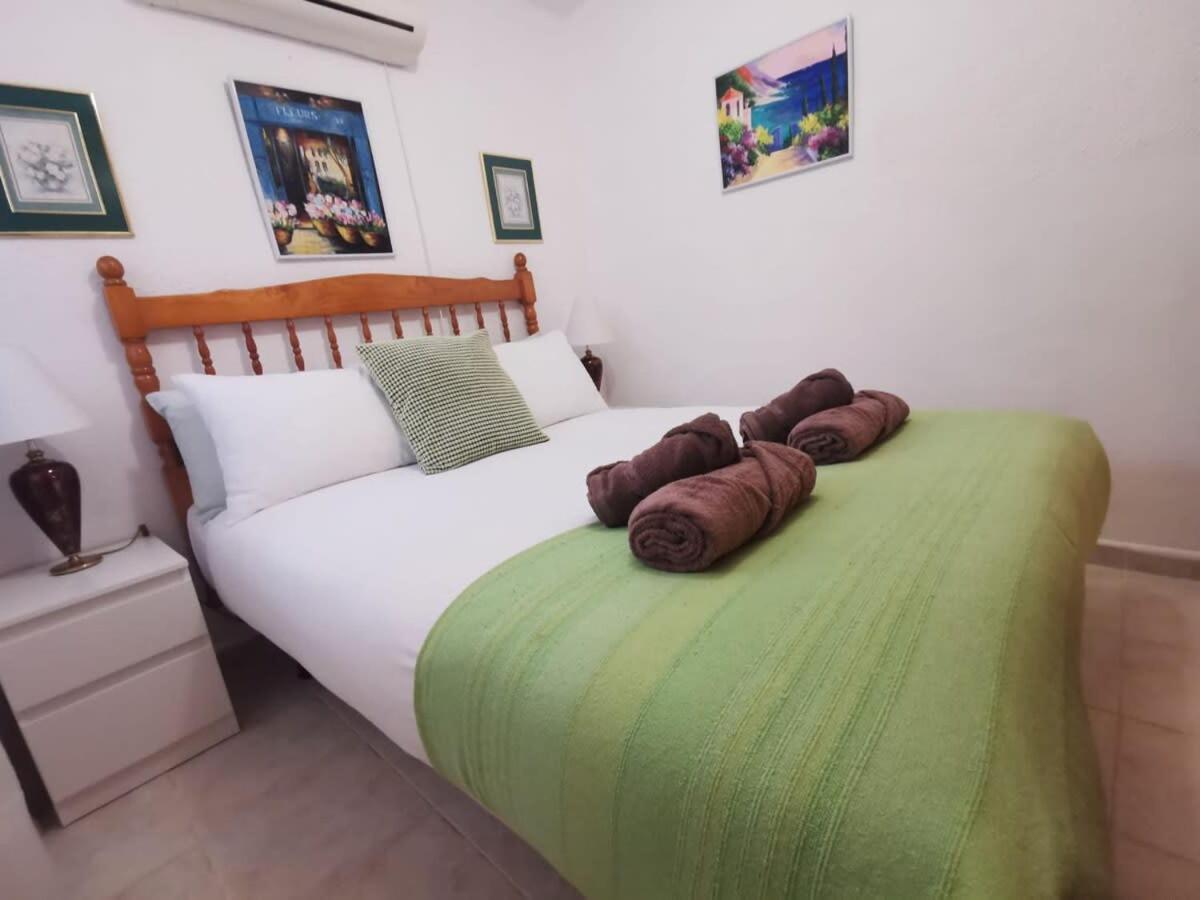 Quaint Ground Floor Apartment With Pool Lb1 Торевьиа Экстерьер фото