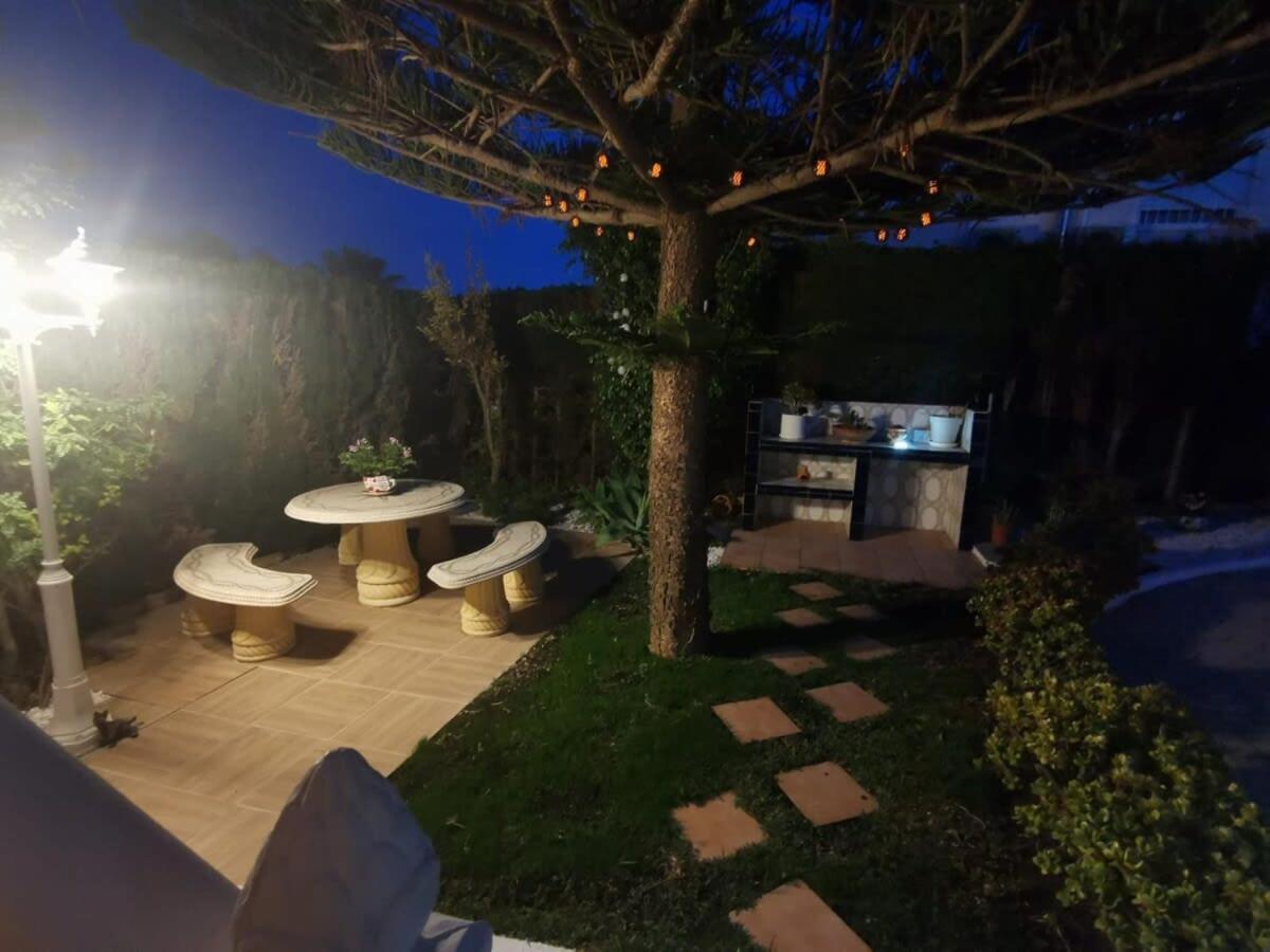 Quaint Ground Floor Apartment With Pool Lb1 Торевьиа Экстерьер фото